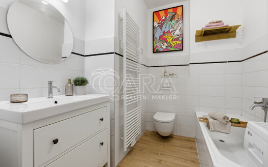 Prodej bytu 2+kk, 46 m² – Praha, Nusle, ulice náměstí Generála Kutlvašra