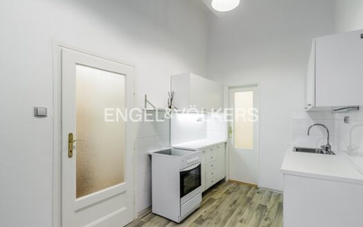 Pronájem bytu 2+kk, 50 m² – Praha, Vršovice, ulice Na louži