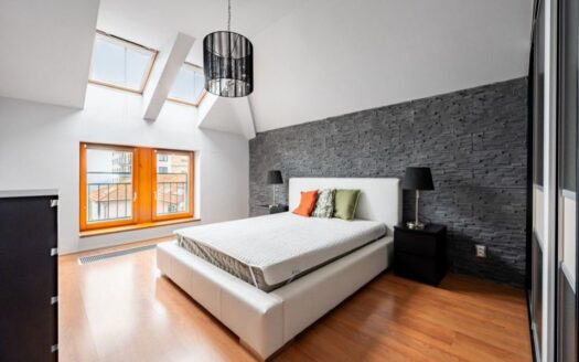 Pronájem bytu 2+kk, 62 m² – Praha, Horní Měcholupy, ulice Padovská