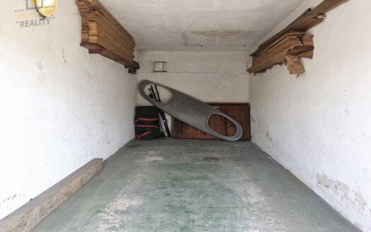 Prodej Garáže, 20 m² – Praha, Kbely, ulice Hornopočernická
