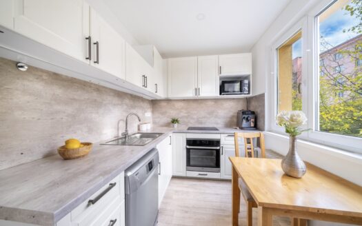 Prodej bytu 2+1, 52 m² – Praha, Vokovice, ulice Syrská