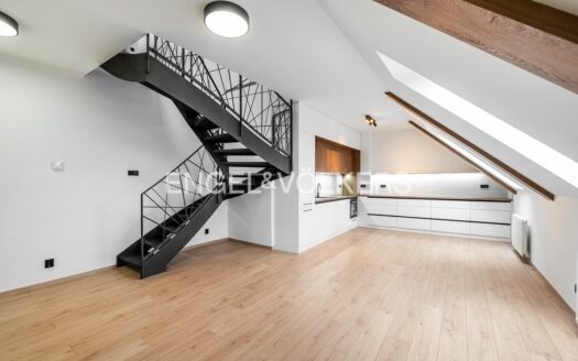 Pronájem bytu 4+kk, 128 m² – Praha, Nusle, ulice Bartoškova