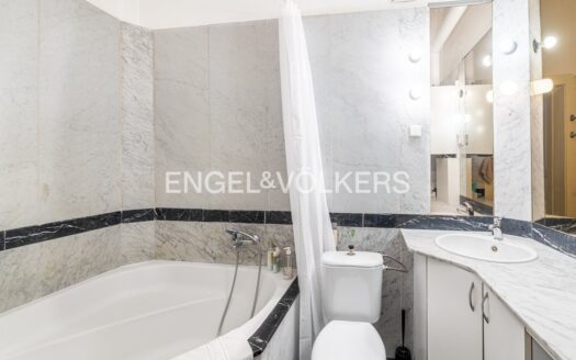 Pronájem bytu 4+1, 140 m² – Praha, Nové Město, ulice Krakovská