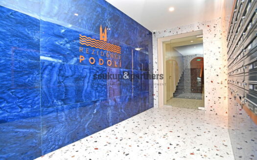 Pronájem bytu 2+kk, 40 m² – Praha, Podolí, ulice Sinkulova