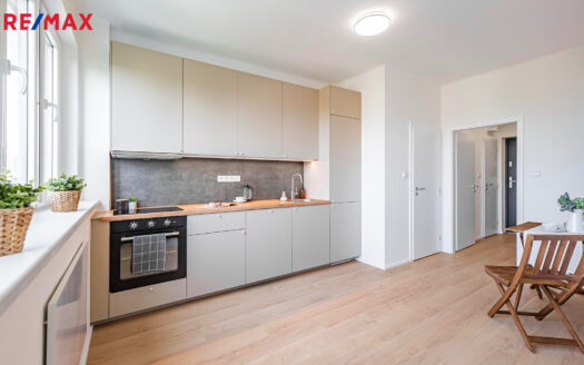 Pronájem bytu 2+kk, 33 m² – Praha, Krč, ulice Obětí 6. května