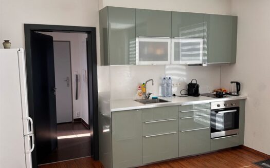 Pronájem bytu 1+kk, 40 m² – Praha, Prosek, ulice Žitenická