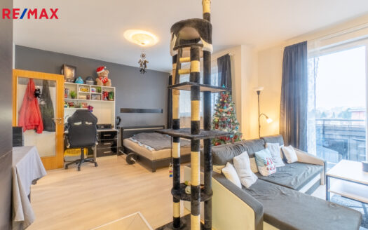 Prodej bytu 1+kk, 37 m² – Praha, Letňany, ulice Pavla Beneše