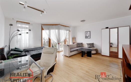 Prodej bytu 1+kk, 54 m² – Praha, Prosek, ulice Prosecká