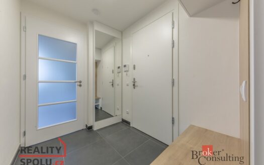 Prodej bytu 2+kk, 58 m² – Praha, Dolní Chabry, ulice Ústecká