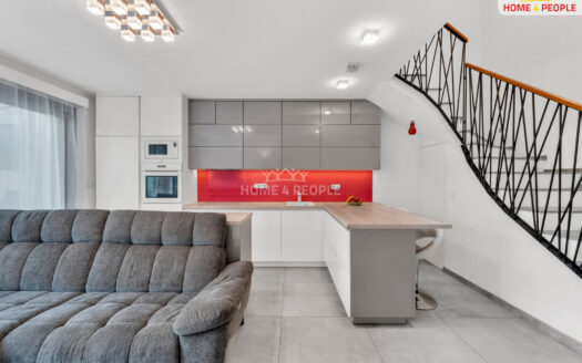 Prodej bytu 4+kk, 125 m² – Praha, Koloděje, ulice Podzámecká