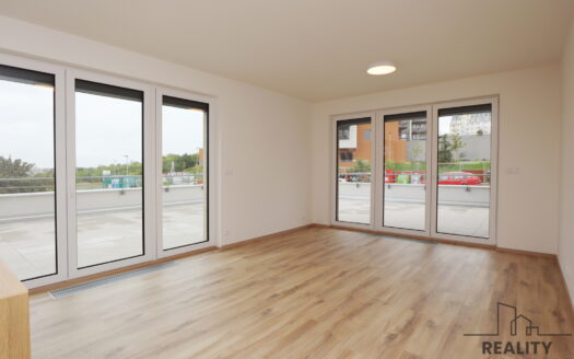 Pronájem bytu 3+kk, 220 m² – Praha, Záběhlice, ulice Klapálkova