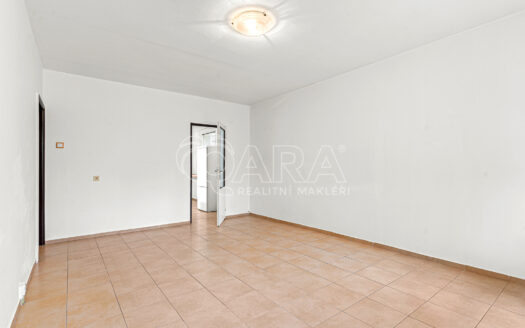 Prodej bytu 4+1, 82 m² – Praha, Chodov, ulice Hněvkovského