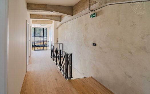 Prodej bytu 4+kk, 144 m² – Praha, Vysočany, ulice Kolbenova