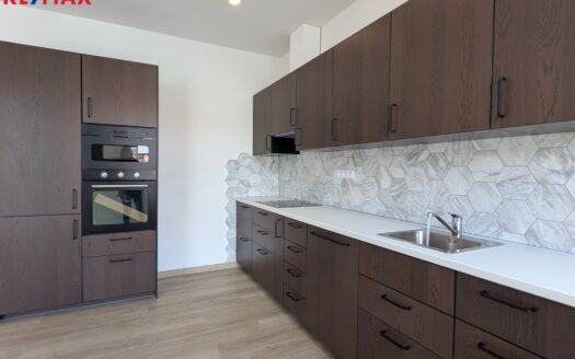 Pronájem bytu 3+kk, 98 m² – Praha, Vršovice, ulice Na louži