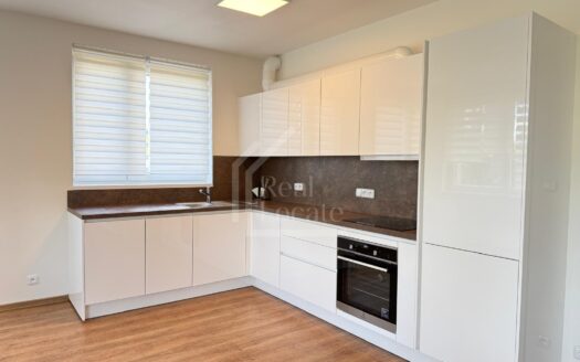 Pronájem bytu 2+kk, 64 m² – Praha, Vysočany, ulice Pod Harfou