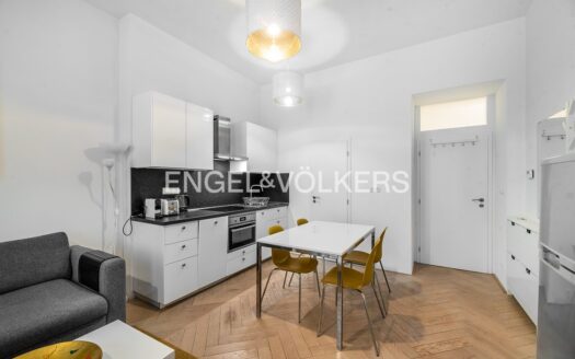 Pronájem bytu 2+kk, 50 m² – Praha, Malá Strana, ulice Všehrdova
