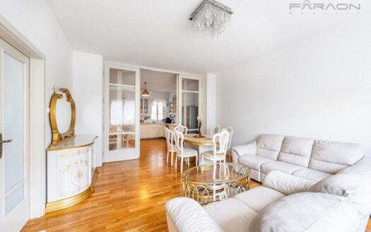 Prodej bytu 4+1, 105 m² – Praha, Smíchov, ulice Stroupežnického