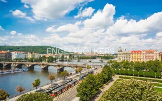 Pronájem bytu 4+1, 158 m² – Praha, Nové Město, ulice Dřevná