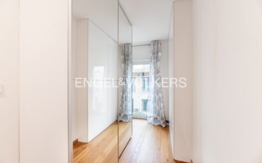Pronájem bytu 2+kk, 75 m² – Praha, Smíchov, ulice Kobrova
