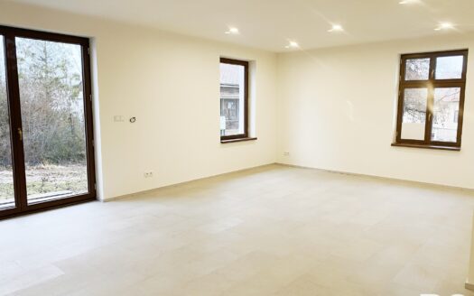 Pronájem bytu 4+kk, 90 m² – Praha, Královice, ulice K Uhříněvsi