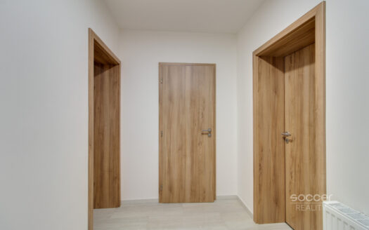 Pronájem bytu 2+kk, 38 m² – Praha, Smíchov, ulice Třístoličná