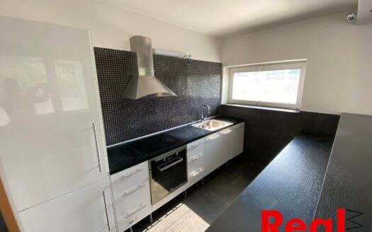 Prodej bytu 3+kk, 68 m² – Praha, Hrdlořezy, ulice U Smetanky