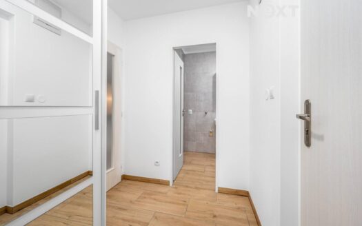 Pronájem bytu 1+kk, 45 m² – Praha, Libuš, ulice Mirotická