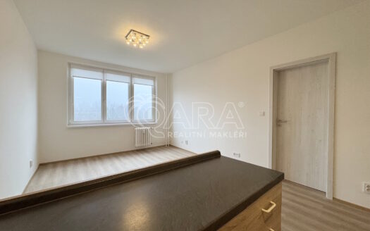 Pronájem bytu 2+kk, 41 m² – Praha, Modřany, ulice Levského