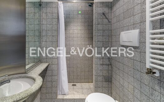 Pronájem bytu 3+1, 73 m² – Praha, Malá Strana, ulice Hroznová