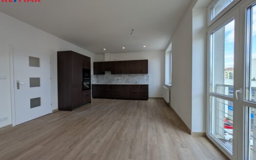 Pronájem bytu 3+kk, 98 m² – Praha, Vršovice, ulice Na louži