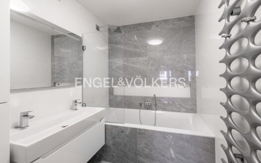 Pronájem bytu 3+kk, 94 m² – Praha, Libeň, ulice Nad Okrouhlíkem