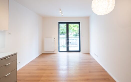 Prodej bytu 1+kk, 27 m² – Praha, Kobylisy, ulice Pakoměřická