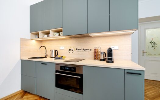 Prodej bytu 2+kk, 43 m² – Praha, Vršovice, ulice Černomořská