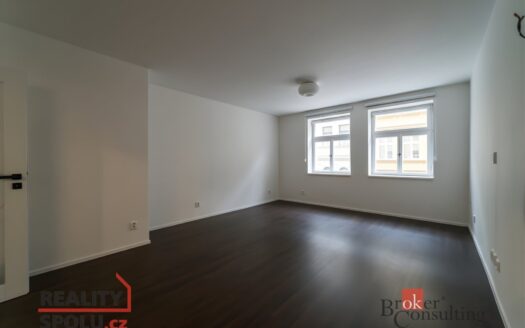 Pronájem bytu 2+kk, 56 m² – Praha, Žižkov, ulice Roháčova