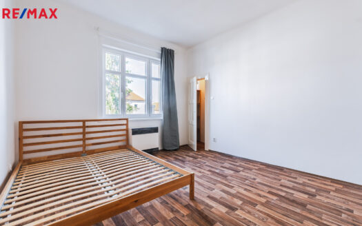 Prodej bytu 1+kk, 23 m² – Praha, Strašnice, ulice Révová