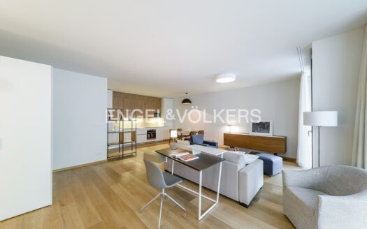 Pronájem bytu 1+kk, 66 m² – Praha, Smíchov, ulice Holečkova