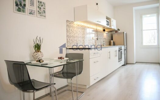 Pronájem bytu 2+kk, 52 m² – Praha, Vinohrady, ulice Vinohradská