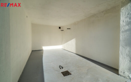 Prodej Garáže, 18 m² – Praha, Kbely, ulice Železnobrodská