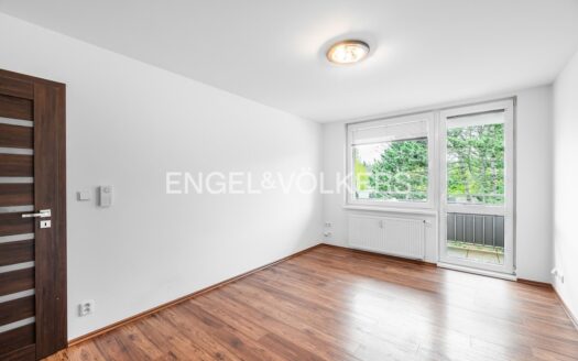 Pronájem bytu 2+kk, 40 m² – Praha, Velká Chuchle, ulice K sádkám