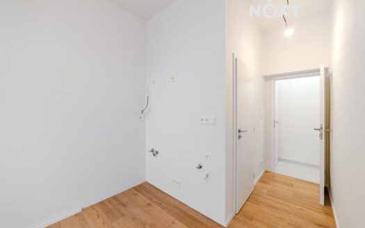 Prodej bytu 1+kk, 16 m² – Praha, Vysočany, ulice Kolmá