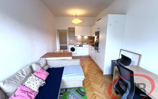 Prodej bytu 1+1, 51 m² – Praha, Braník, ulice Na Mlejnku