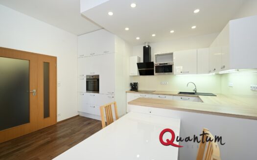 Prodej bytu 3+kk, 67 m² – Praha, Horní Měcholupy, ulice Nad přehradou