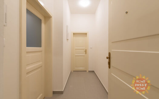 Pronájem bytu 1+kk, 48 m² – Praha, Nové Město, ulice Lípová