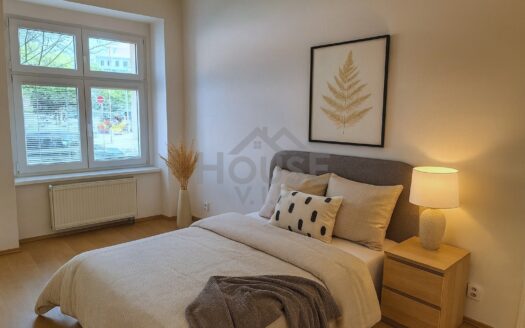 Prodej bytu 3+1, 60 m² – Praha, Holešovice, ulice U Uranie