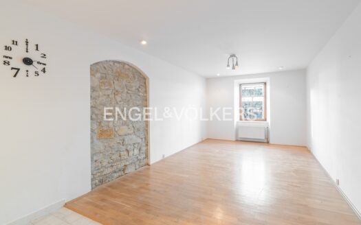 Pronájem bytu 1+kk, 35 m² – Praha, Karlín, ulice Pobřežní