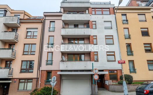 Pronájem Garážová stání, 16 m² – Praha, Břevnov, ulice Břevnovská