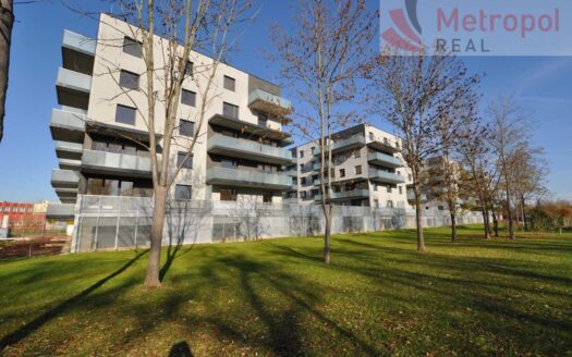 Prodej bytu 1+kk, 26 m² – Praha, Prosek, ulice Čakovická