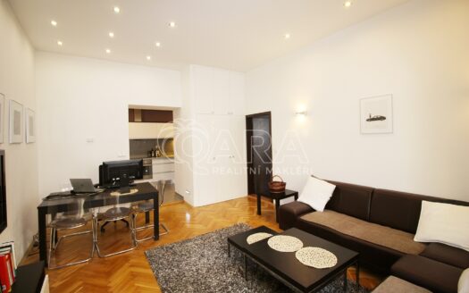 Pronájem bytu 2+kk, 63 m² – Praha, Žižkov, ulice Kubelíkova