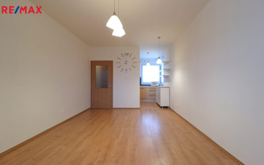 Pronájem bytu 3+kk, 64 m² – Praha, Horní Měcholupy, ulice Hornoměcholupská