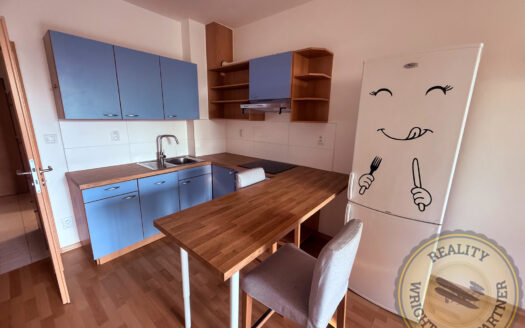 Prodej bytu 1+kk, 38 m² – Praha, Řeporyje, ulice Wiesenthalova
